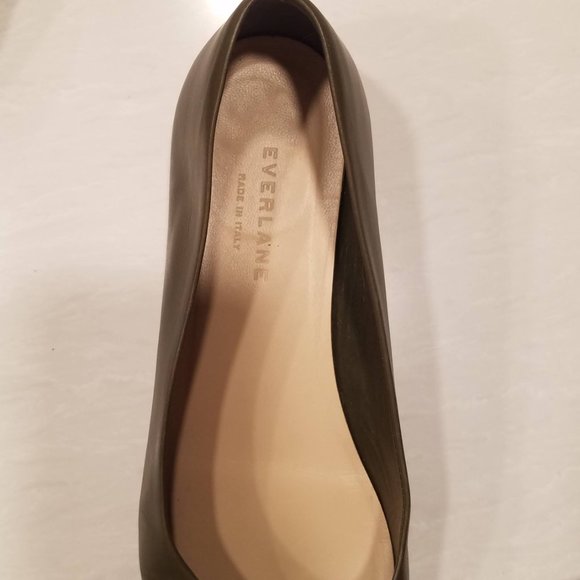 Everlane 90's Square Toe Flat - Picture 5 of 5